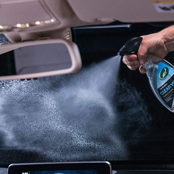 Car windscreen cleaner store